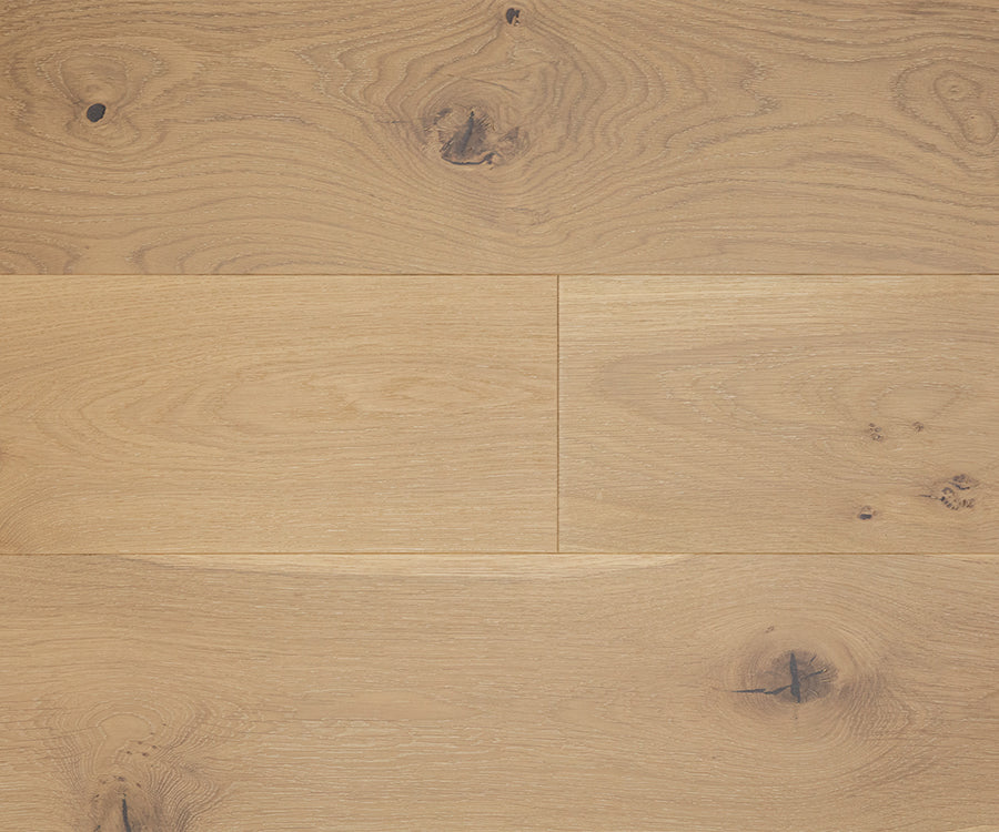 This is an up-close image of the hardwood flooring Palladio in the whiskey
